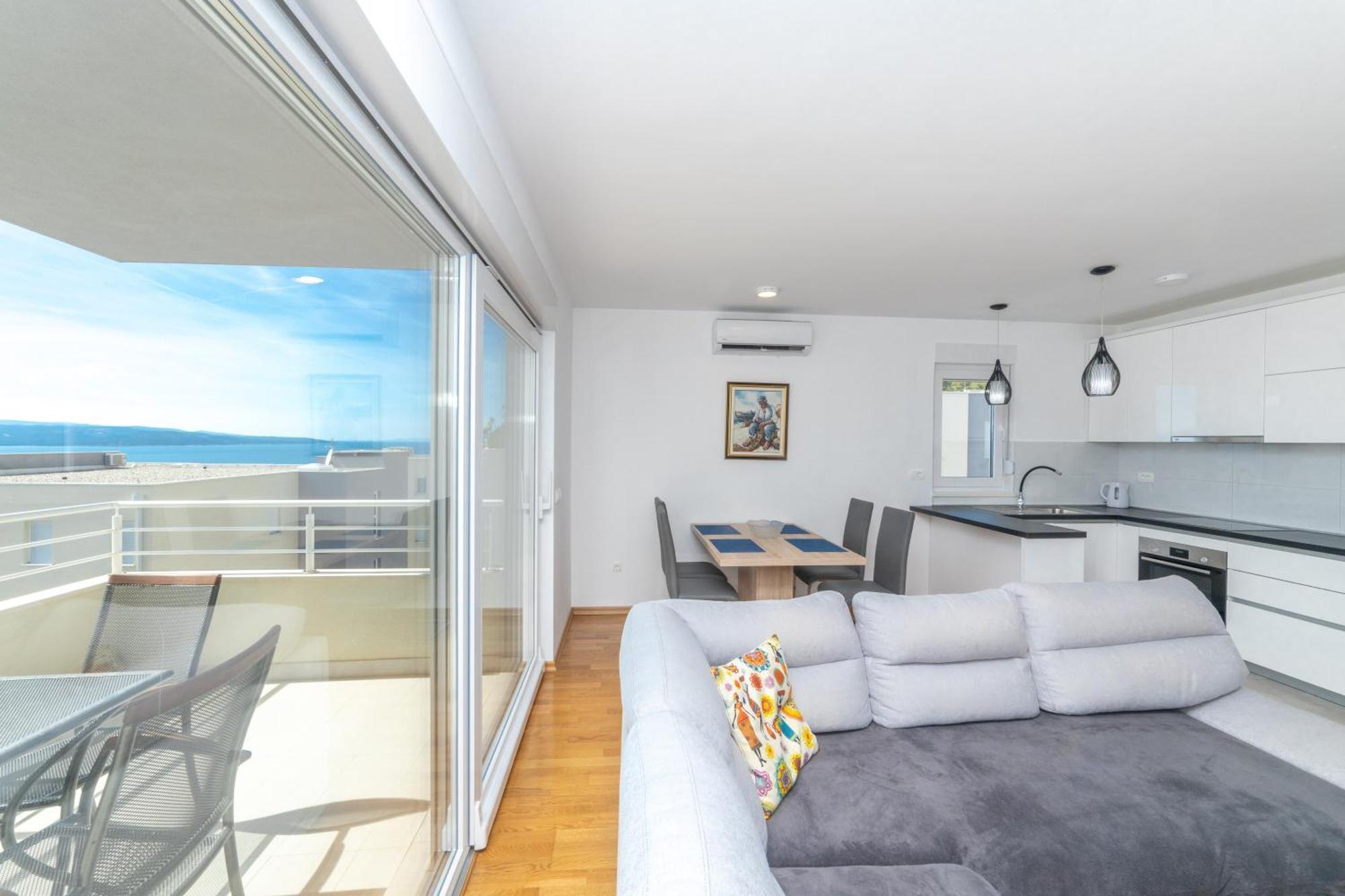 Luxury Maglica * Makarska